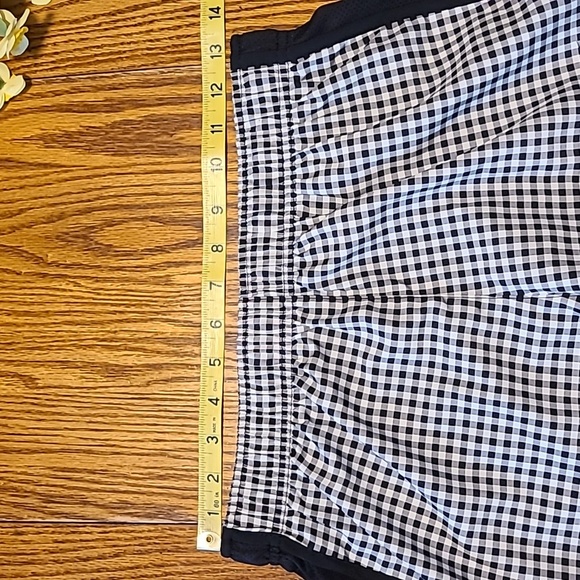 Nike Plaid Athletic Shorts - Picture 5 of 7